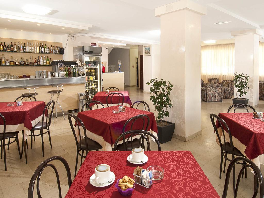 מיסאנו אדריאטיקו Mon Hotel מראה חיצוני תמונה